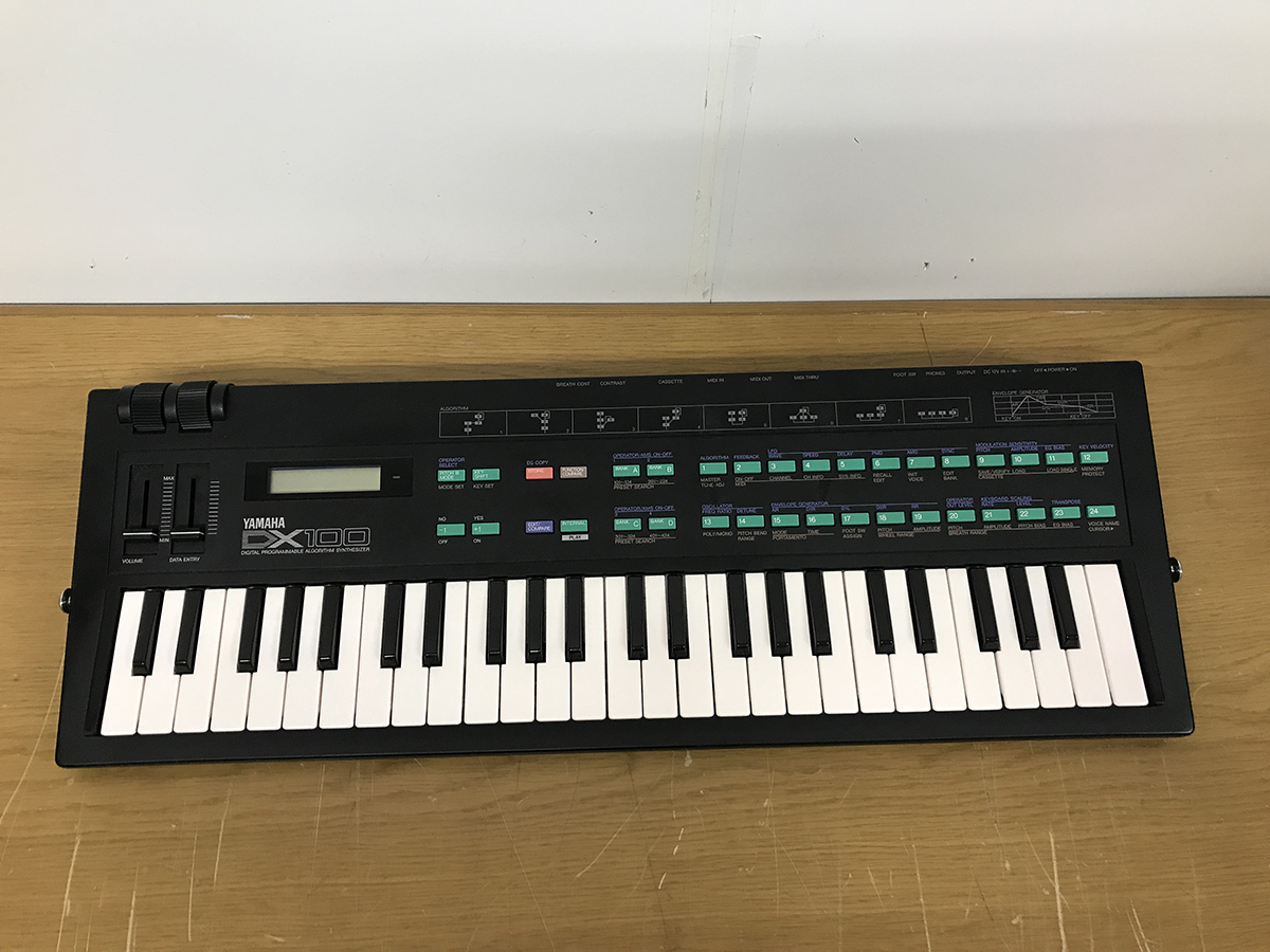 中古■YAMAHA DX100 49鍵 ヤマハシンセサイザー ソフトケース付 動作OK AC付 内臓電池要交換★送料無料_画像1