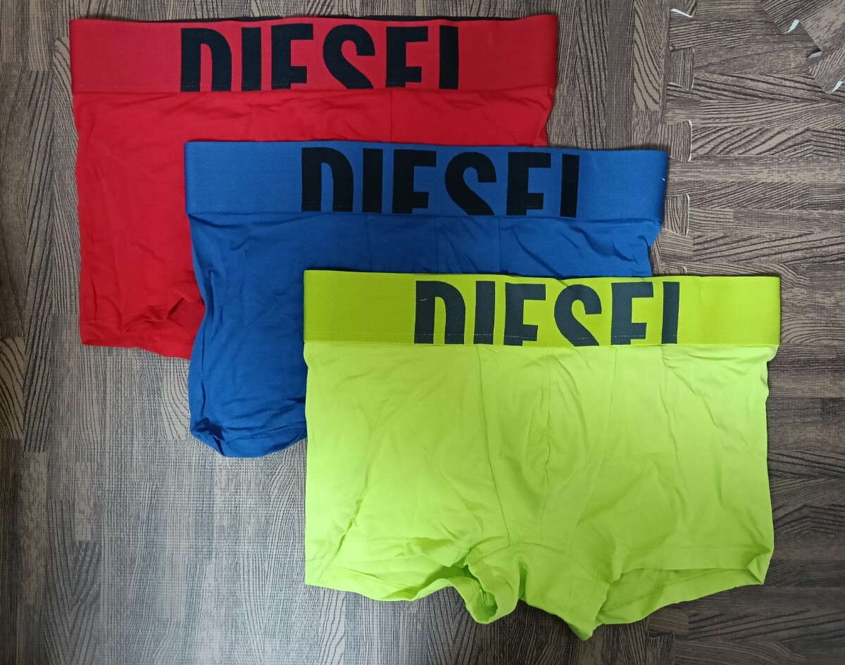 新品！　ディーゼル　3枚組　ボクサーパンツ　Mサイズ　DIESEL　K-POP アンダーウェア　下着_画像1