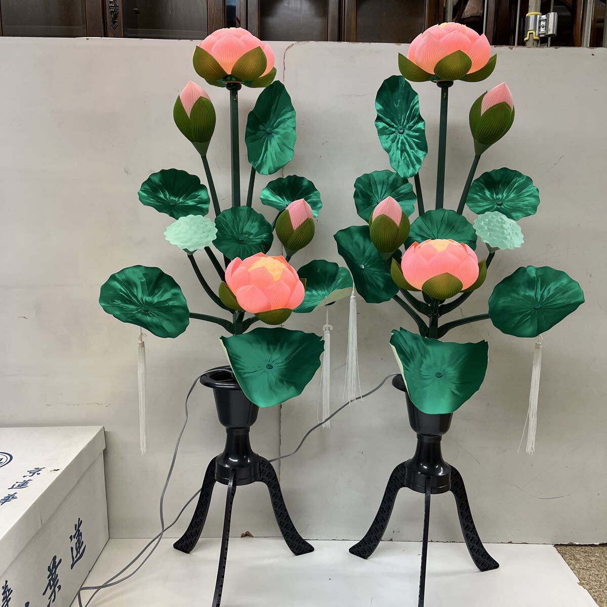 【ヤ160】 常花 花立 御盆用 提灯 京蓮華 水葉蓮 仏具 お盆用 仏具用品 お盆 初盆 コード式 行灯 あんどん 中古品_画像1