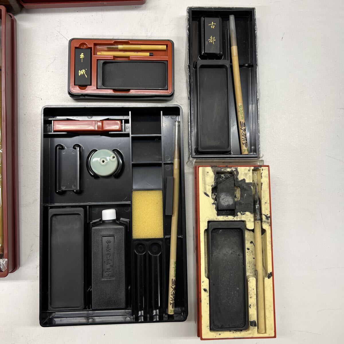 【ヤ100】 書道道具 筆 硯 墨 文鎮 中国 硯箱 文具 書道 セット箱付き 空ケース 未使用品 使用品 まとめて 11点_画像4