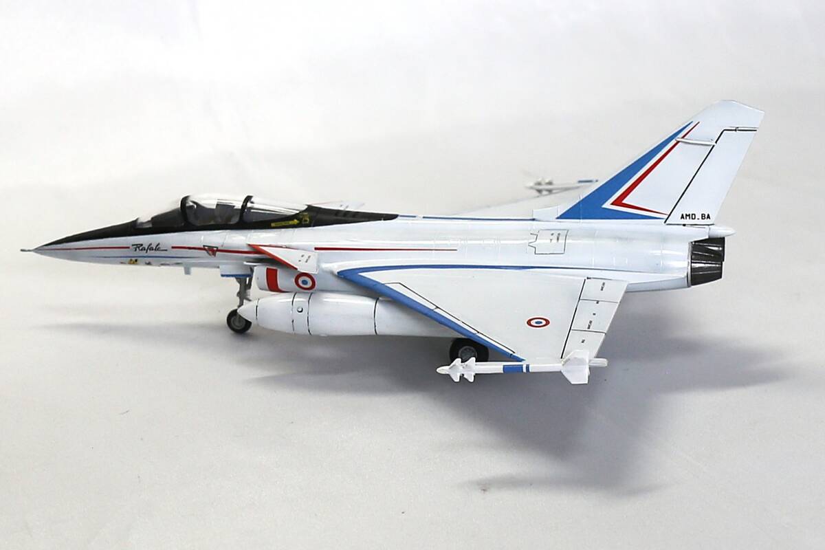 ☆完成品☆エレール1/72 ダッソー　ラファールA_画像3