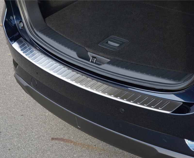 マツダ CX-5 KF系 リアバンパーステップガード 1P シルバーヘアライン 車体保護ゴム付き 予約/12月10日頃入荷予定_画像10