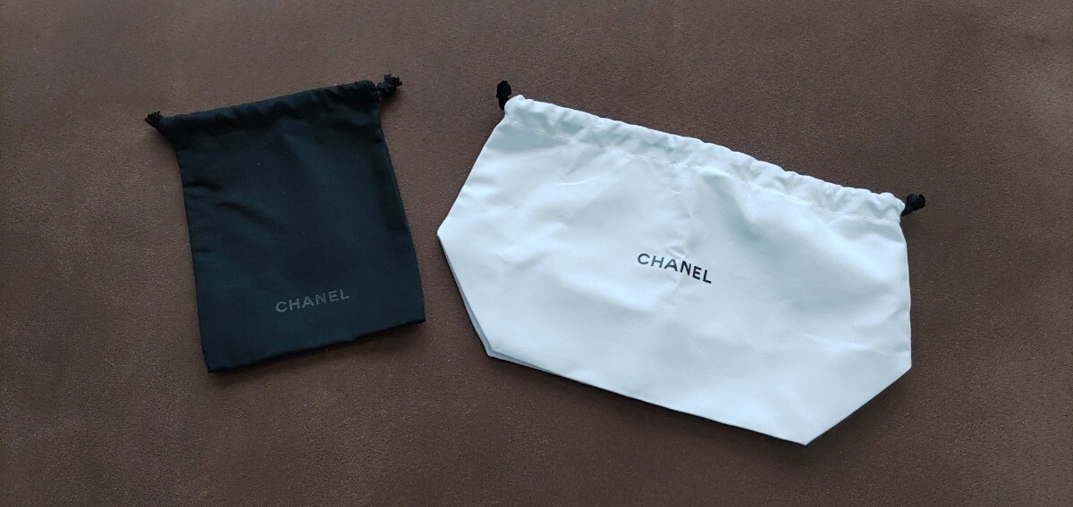 CHANEL シャネル チャーム ホリデー　巾着 ノベルティ　5点セット_画像2