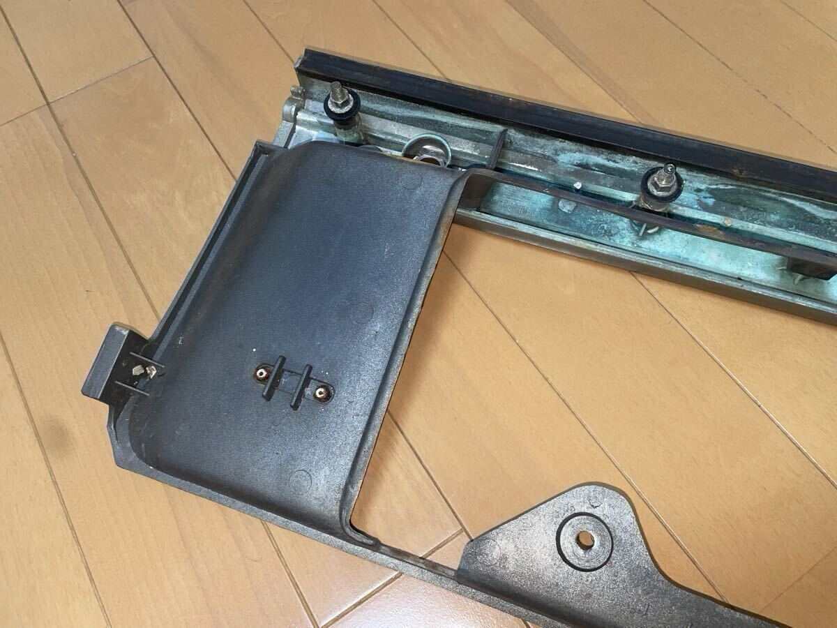 日産 HGC211 スカイライン ジャパン 2000GT EX 2ドア L20 純正 リアガーニッシュ 希少 レストアベース コレクション等に【注意事項読め!】_画像5