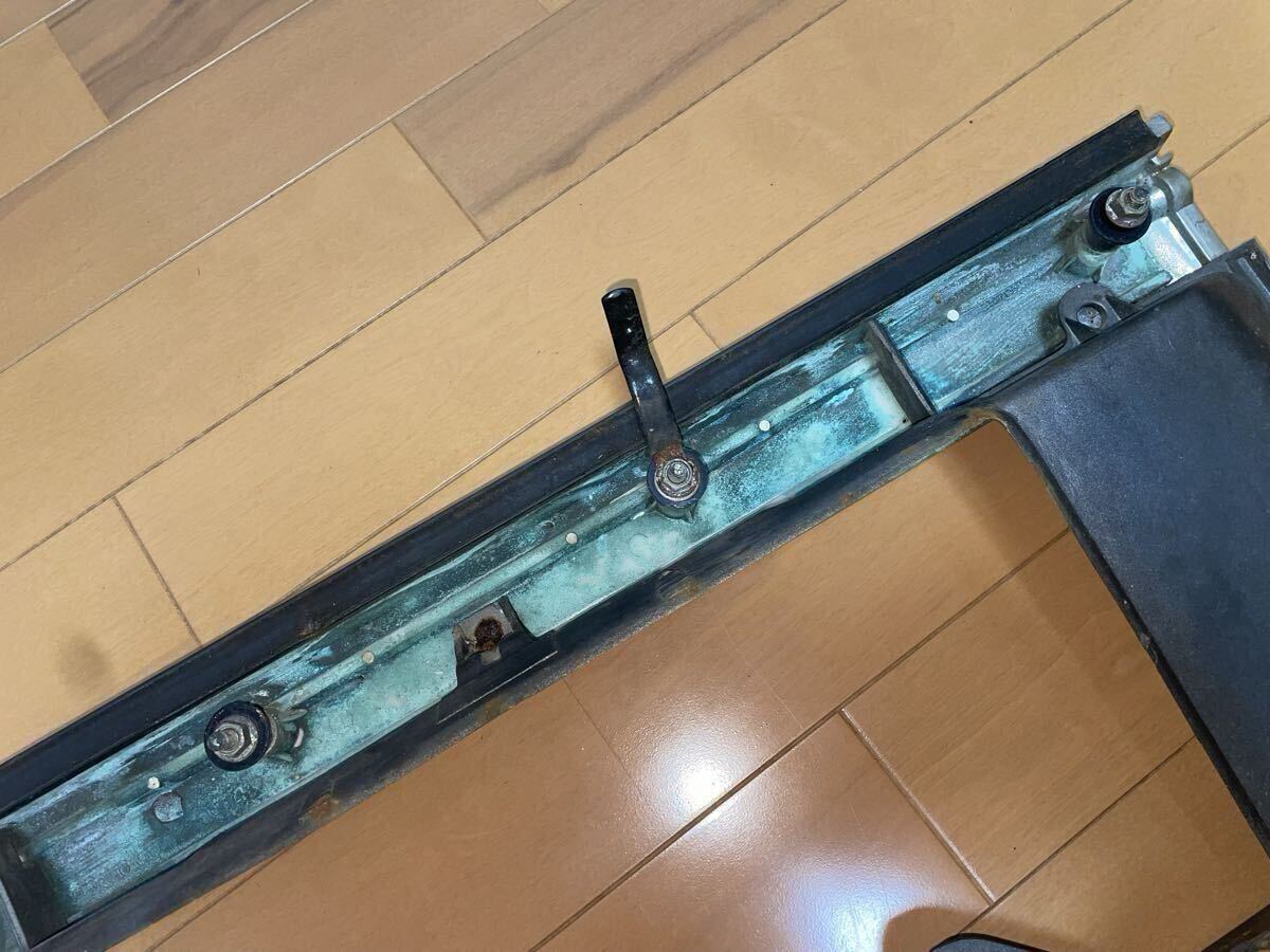 日産 HGC211 スカイライン ジャパン 2000GT EX 2ドア L20 純正 リアガーニッシュ 希少 レストアベース コレクション等に【注意事項読め!】_画像7