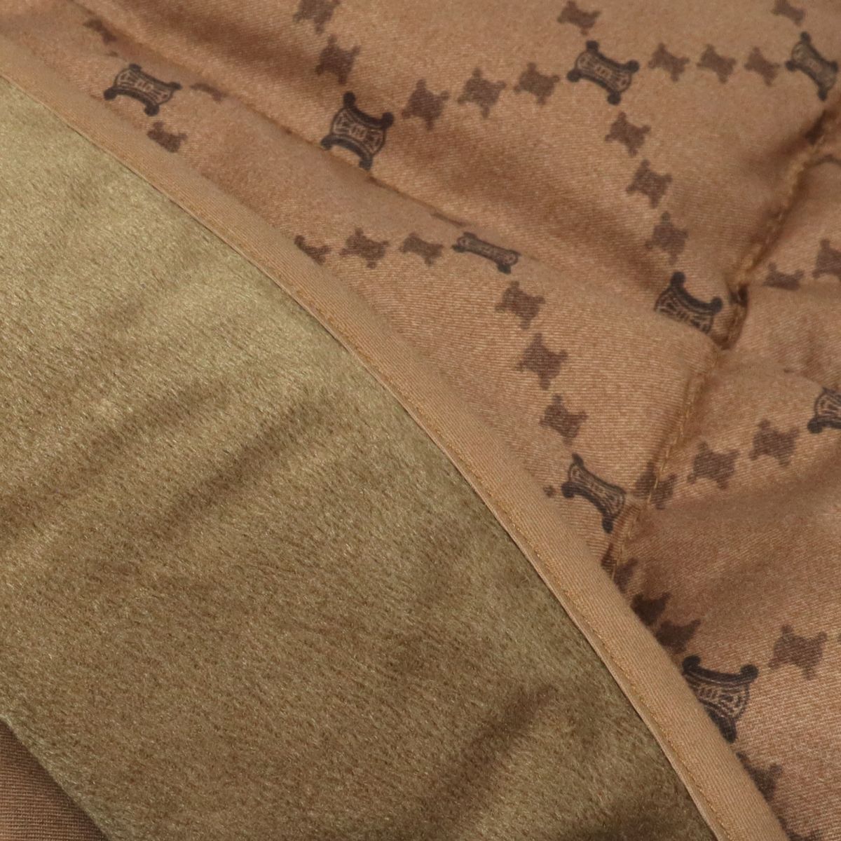 e5054 未使用【CELINE】セリーヌ　羽毛ベスト　肩当て　ダウンベスト　西川産業_画像7