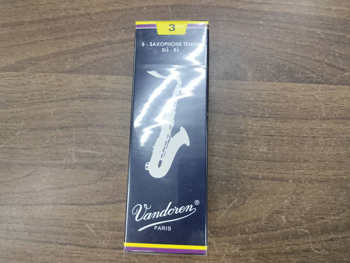 未開封 リード3 SR223 5-SAXOPHONE TENOR Sib-Bb Vandoren テナーサックス バンドレン リード 硬度:3 5枚入り_画像1