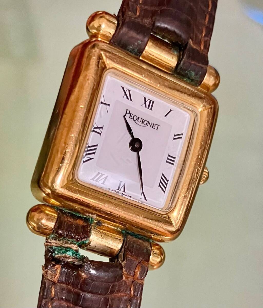 * работа товар *Pequignet Pequignet *QZ* белый циферблат * женские наручные часы * Швейцария производства * Vintage *