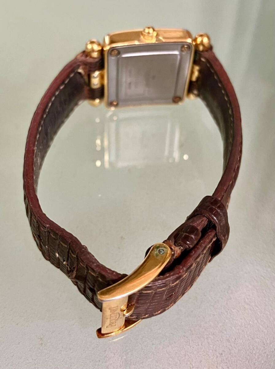 * работа товар *Pequignet Pequignet *QZ* белый циферблат * женские наручные часы * Швейцария производства * Vintage *