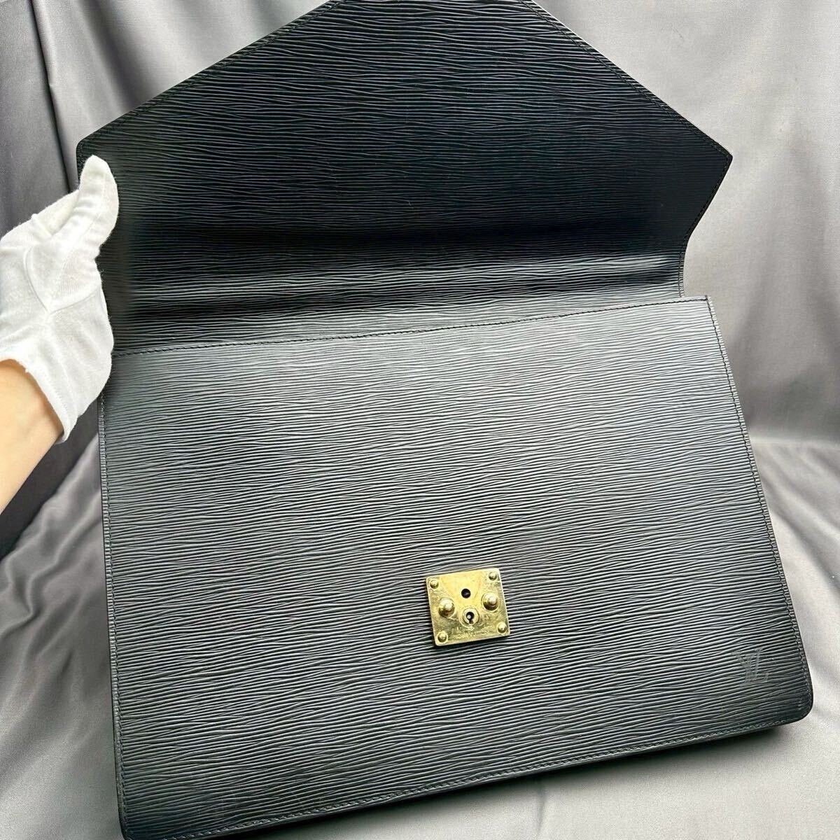  D209 LOUIS VUITTON ルイヴィトン エピ セルヴィエット アンバサダー レザー ブラック 黒 書類カバン ビジネスバッグ シリアルSR0968_画像5
