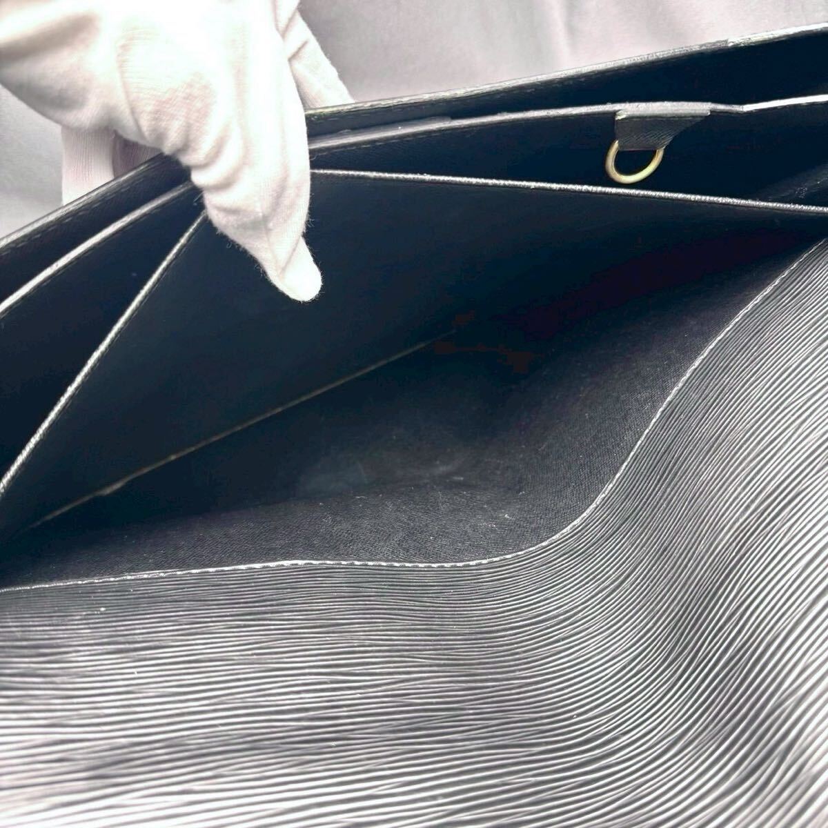 E297 Louis Vuitton epi cell vi eto темно синий seie портфель портфель серийный SR1024