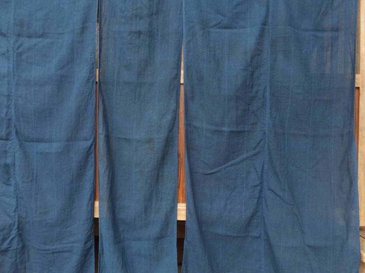 薄手手織り藍木綿古布・2幅繋ぎ×2枚＋1幅もの1枚(5幅分)・2幅繋ぎ長さ151×幅67㌢・総重270g・蚊帳地・裏地に最適・リメイク素材 注目_画像6