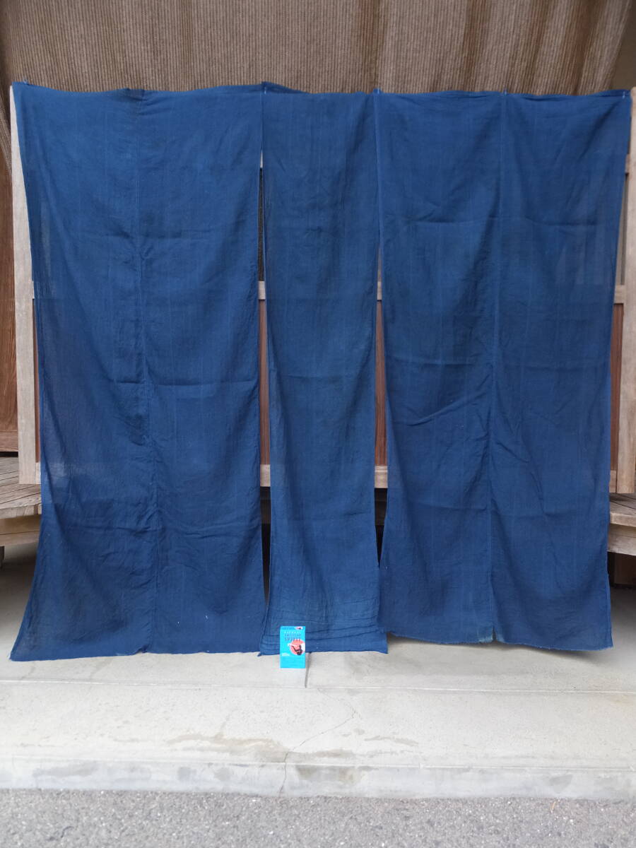 薄手手織り藍木綿古布・2幅繋ぎ×2枚＋1幅もの1枚(5幅分)・2幅繋ぎ長さ151×幅67㌢・総重270g・蚊帳地・裏地に最適・リメイク素材 注目_画像1