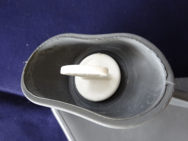 未使用　popular 湯たんぽゴム製　英国製　　未使用　無印良品 保温カバー付 ブルー色_画像5