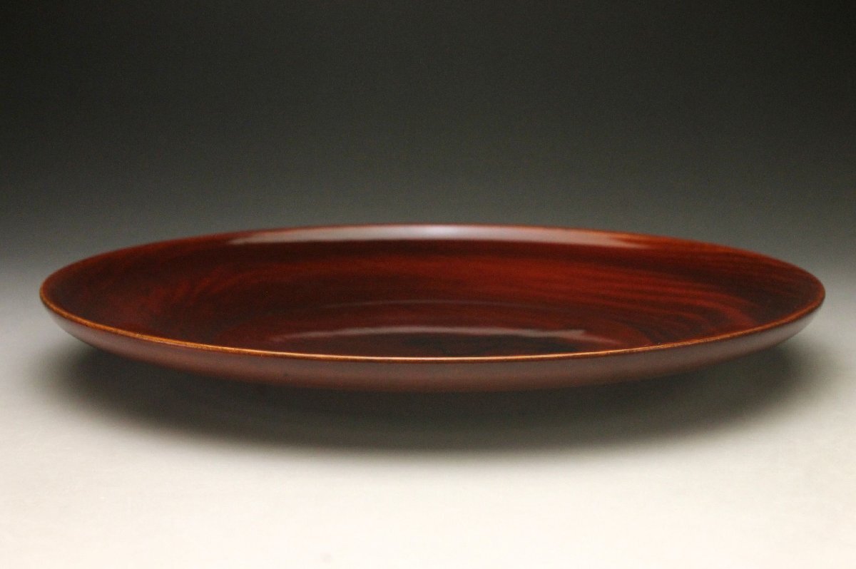 【余韻】 八代目 前端春斎 真塗 肥松 茶盆 丸盆★紙箱付 茶道具 茶事 茶会 茶器 茶具<同梱可>_画像6