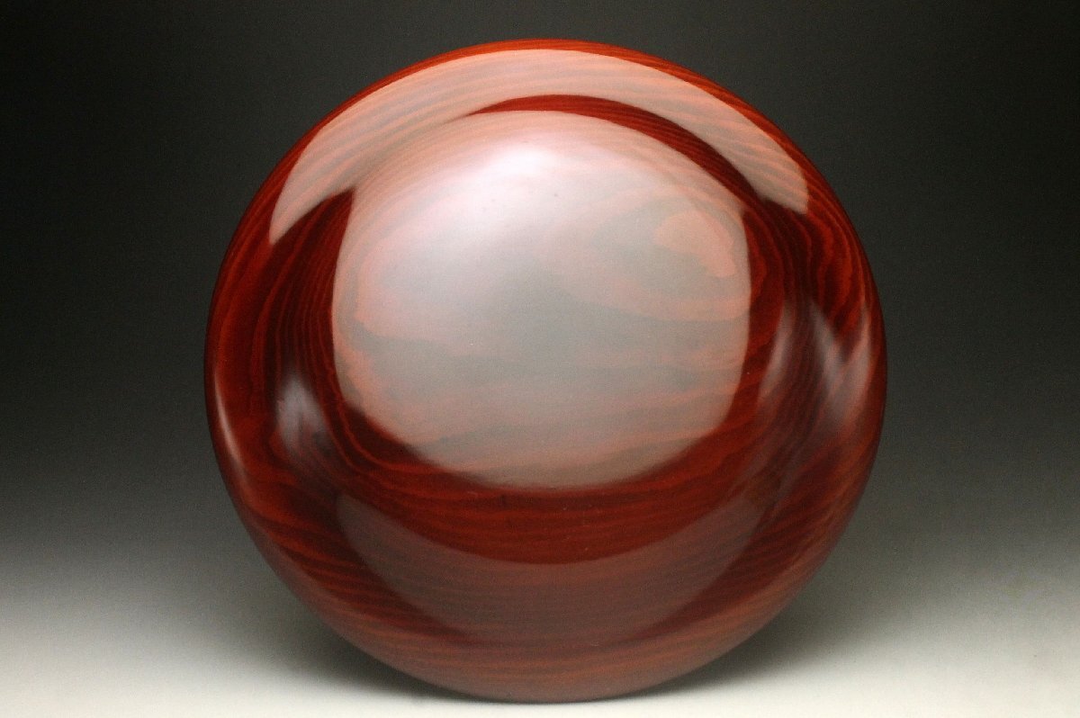 【余韻】 八代目 前端春斎 真塗 肥松 茶盆 丸盆★紙箱付 茶道具 茶事 茶会 茶器 茶具<同梱可>_画像5