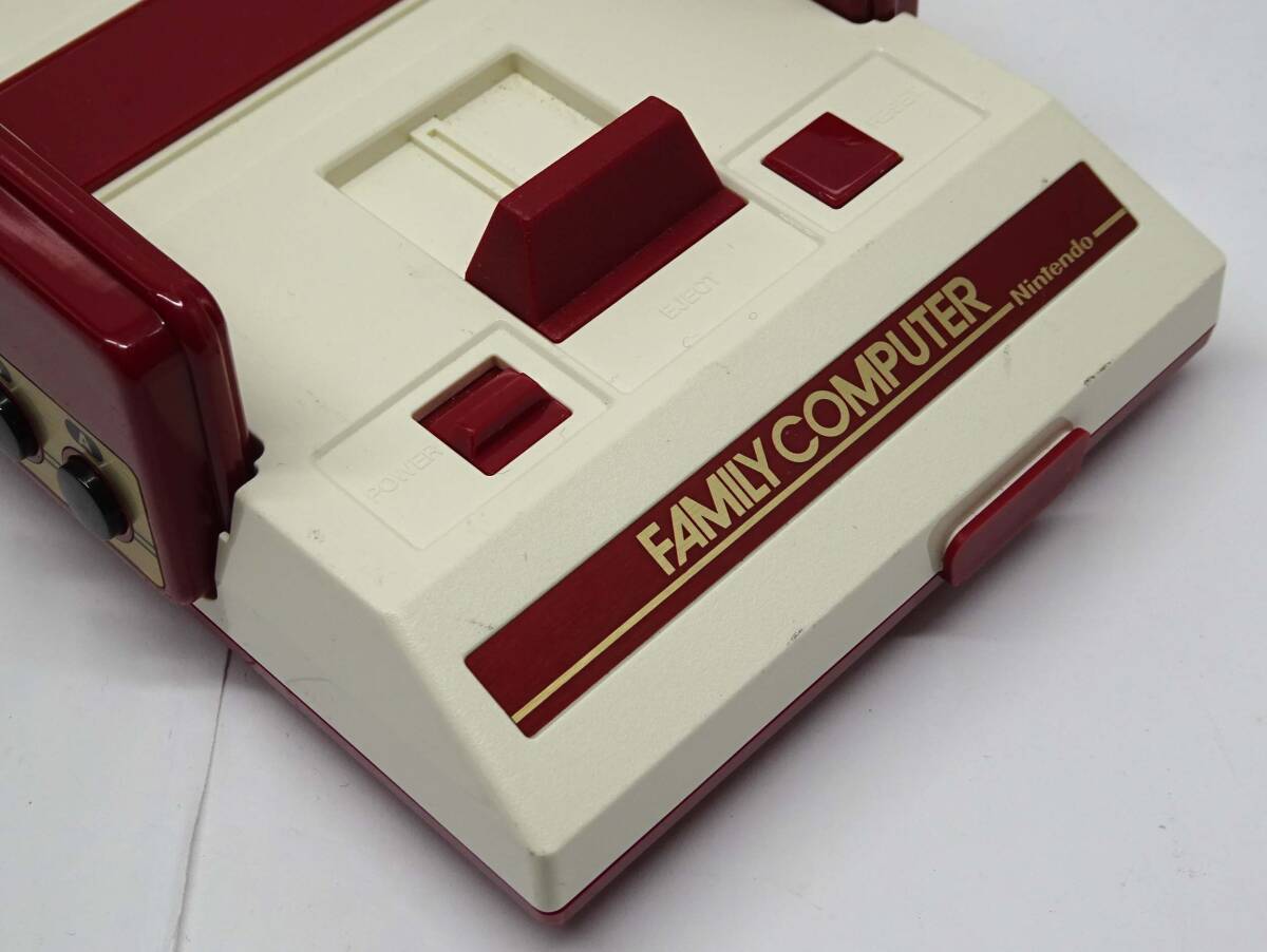 ニンテンドークラシックミニ ファミリーコンピュータ 本体のみ_画像2