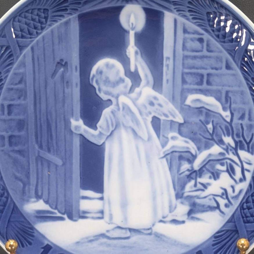 1951 год 1 класса товар Рождество. ангел Royal Copenhagen year plate прекрасный товар ROYAL COPENHAGEN Северная Европа посуда plate античный тарелка 