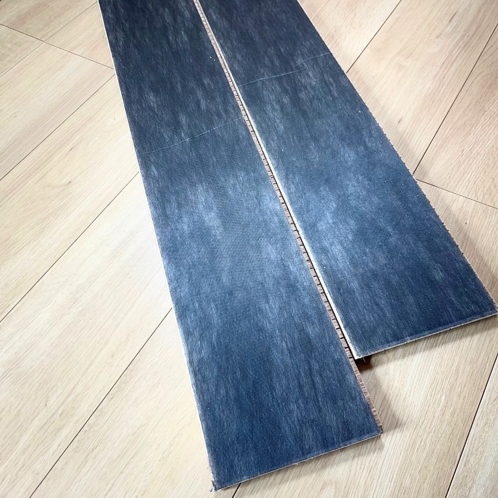 DAIKEN YB11545-MA イエリアオトユカ45 スタンダード 147幅 ライトオーカー柄 12.3mm厚 905mm長 24枚入×3セット 防音直貼り床材 未使用品_画像4