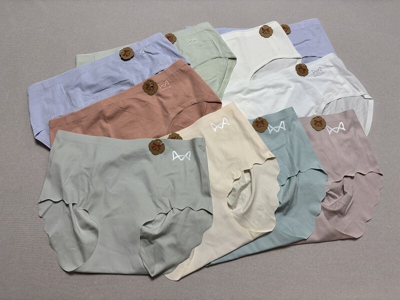 225133☆新品☆レディスシームレスショーツ　Ｍ福袋３枚Set☆送料無料_画像1