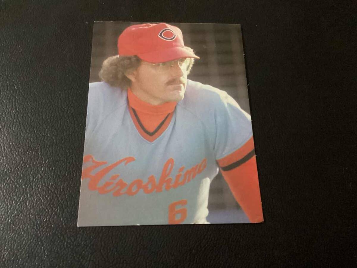 良品　カルビー79年　ライトル（広島）4月第34位　プロ野球カード_画像1