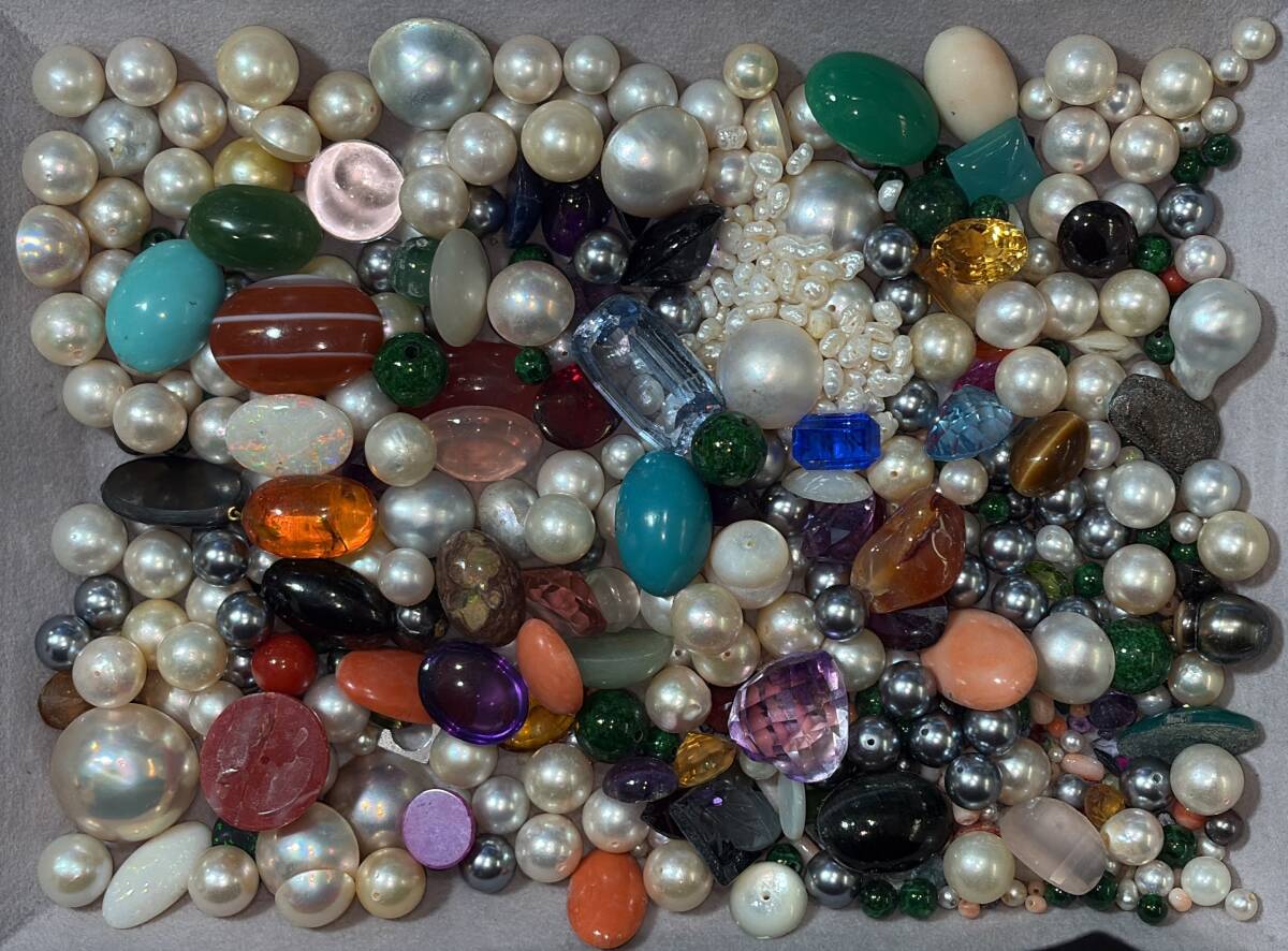 1円スタート　色石 パール 他 いろいろ 総重量 約435ｇ！！_画像1