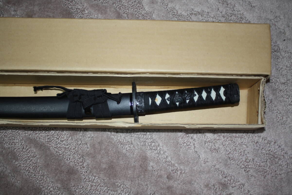 小学生用　竹刀　３０，３２号　２本セット　ケース付き　並品　＆　極上　模造刀　日本刀　小刀　全長70Cm 刀身48Cm 箱付き　現状　　_画像5