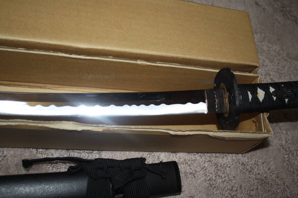 小学生用　竹刀　３０，３２号　２本セット　ケース付き　並品　＆　極上　模造刀　日本刀　小刀　全長70Cm 刀身48Cm 箱付き　現状　　_画像6
