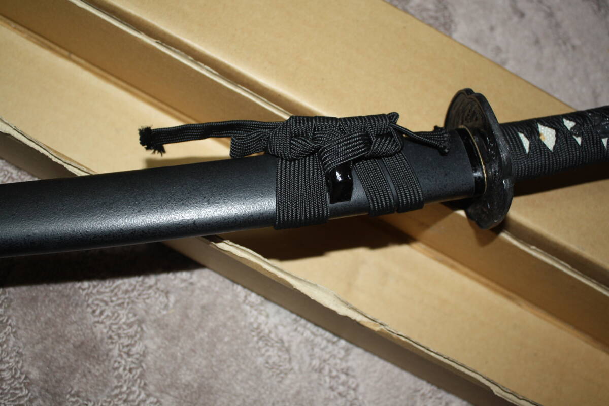 小学生用　竹刀　３０，３２号　２本セット　ケース付き　並品　＆　極上　模造刀　日本刀　小刀　全長70Cm 刀身48Cm 箱付き　現状　　_画像9