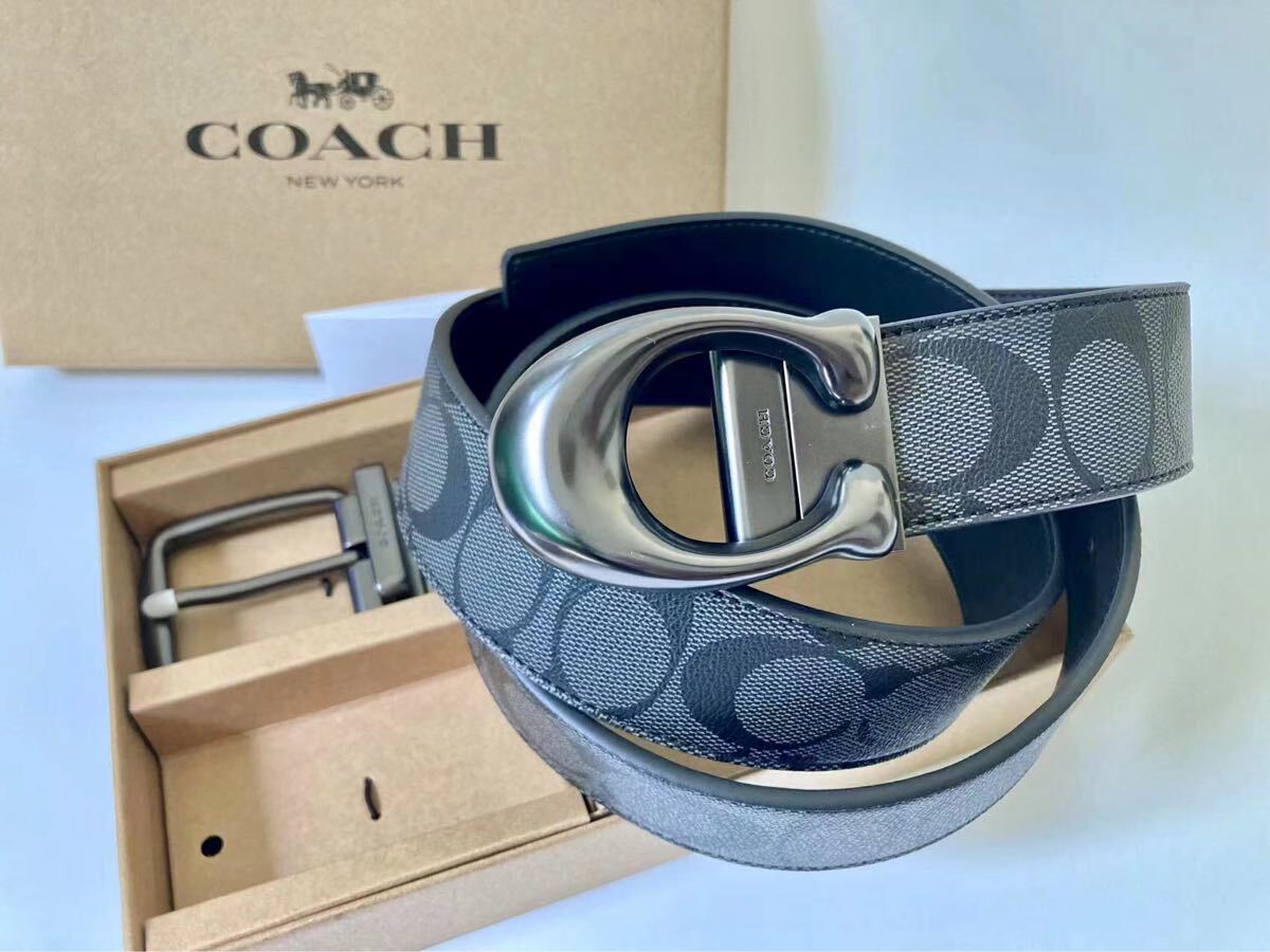 コーチ　新品　リバーシブル　シグネチャー　バックル回転可能　フリーサイズ　紳士　ビジネス　社会人ベルト_画像2