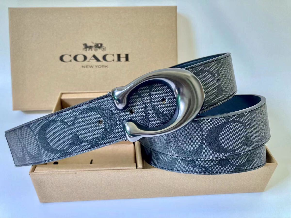 コーチ　新品　リバーシブル　シグネチャー　バックル回転可能　フリーサイズ　紳士　ビジネス　社会人ベルト_画像4
