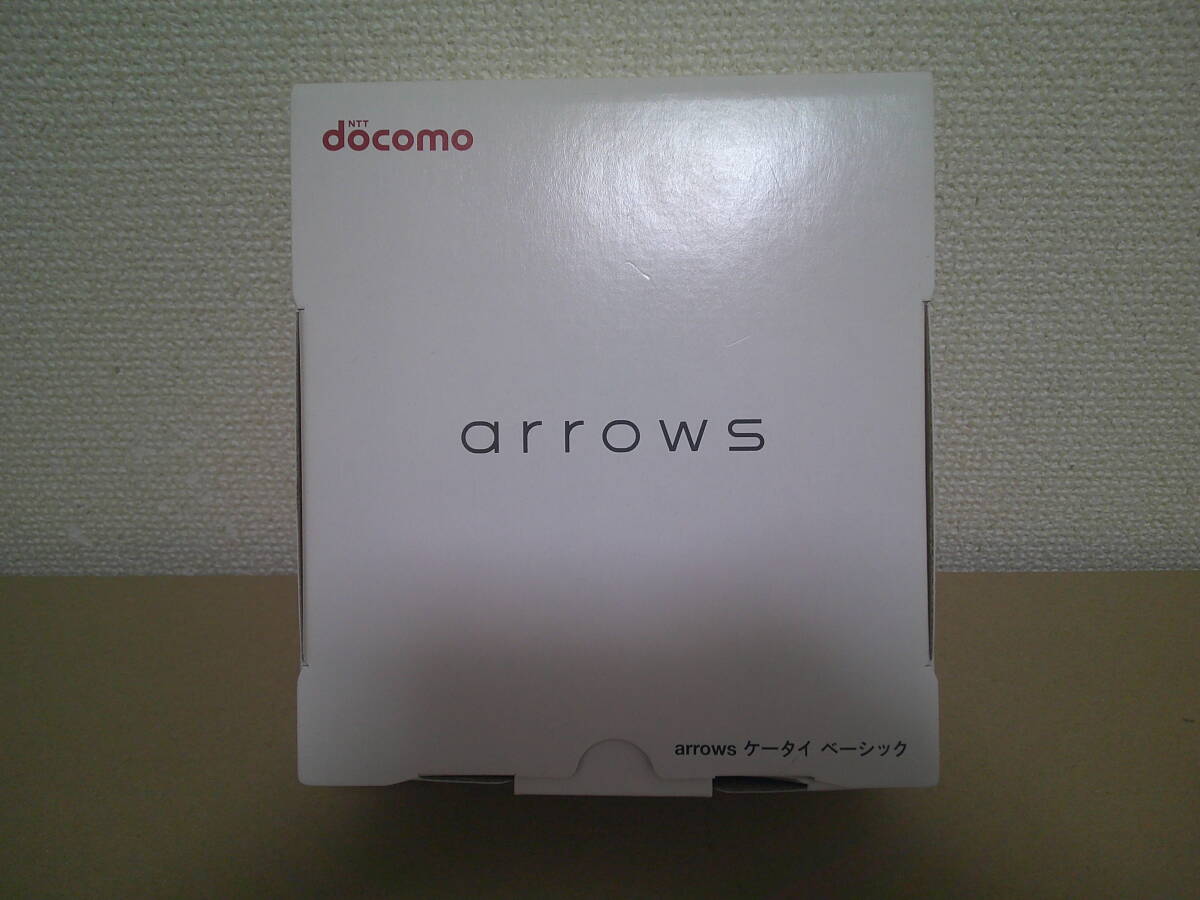 １円スタート　docomo　arrows F-41c ゴールド　ガラケー　残債なし　美品　付属品説明書あり_画像5