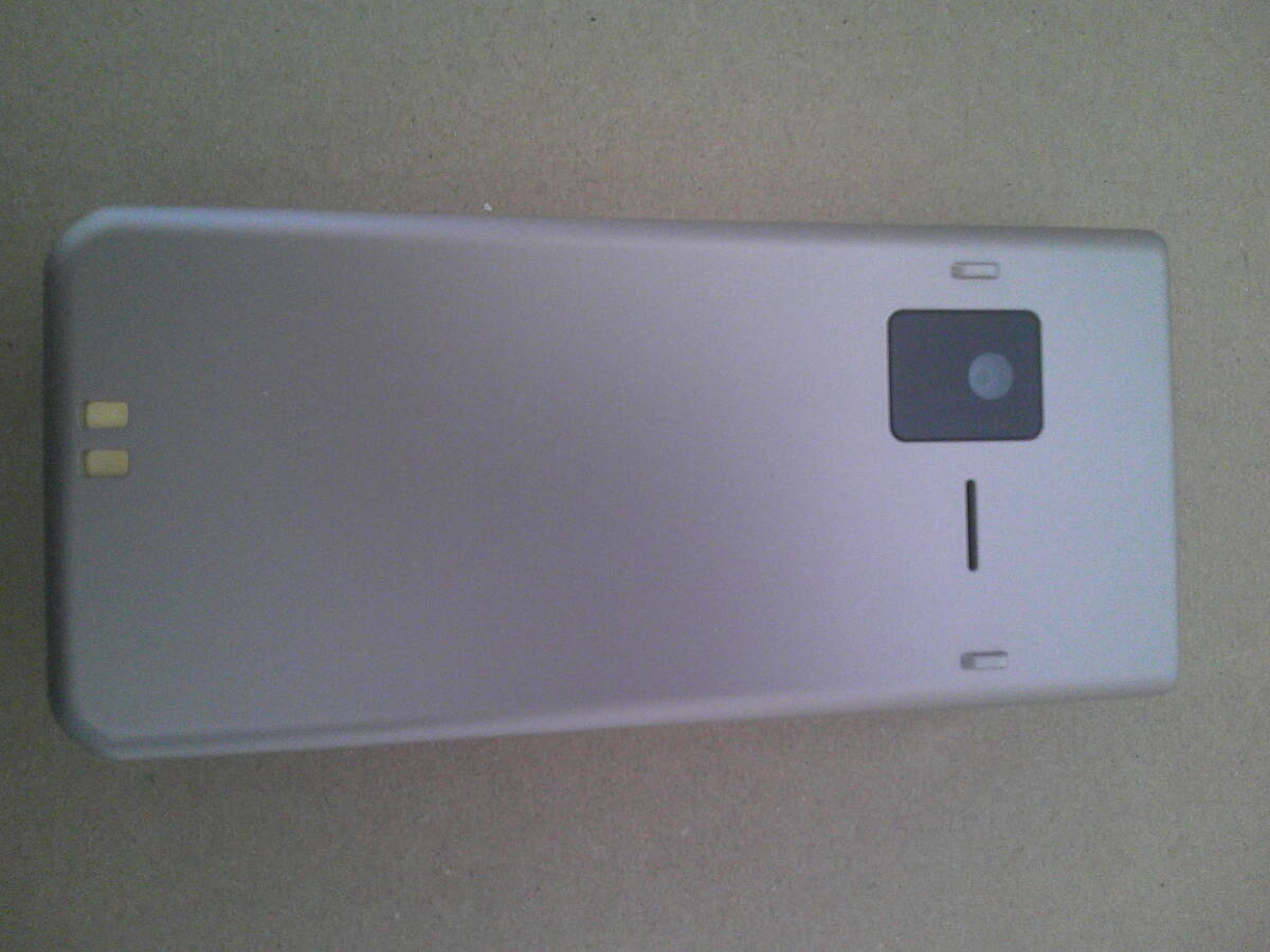 １円スタート　docomo　arrows F-41c ゴールド　ガラケー　残債なし　美品　付属品説明書あり_画像3