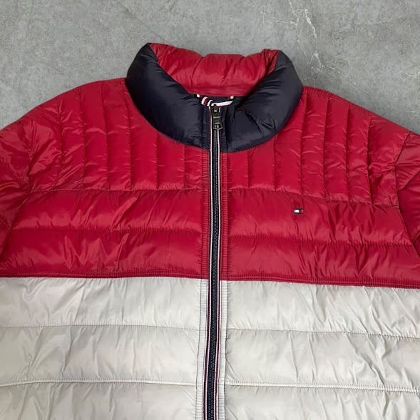 ★TOMMY HILFIGER パッカブルジャケット Lサイズ ライトダウン_画像2