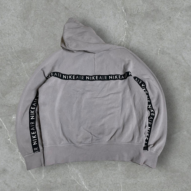 ★NIKE AIR ラインロゴ プルオーバーパーカー Lサイズ ユニセックス_画像4
