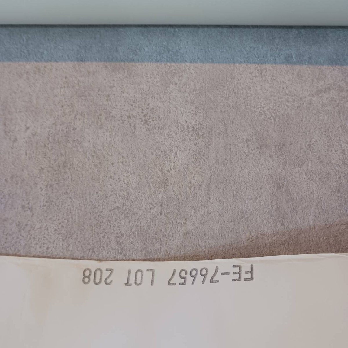 クロス 壁紙 サンゲツ リリカラ 品番 FE76657/No.3504 現場余剰資材2本セット K100_画像3