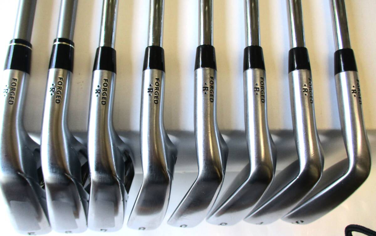 ★キャロウェイ　ＬＥＧＡＣＹｖ　訳あり8本組　７～ＳＷ　ＮSゼロス６ーＲオリジナルカーボン６本、中古_画像5