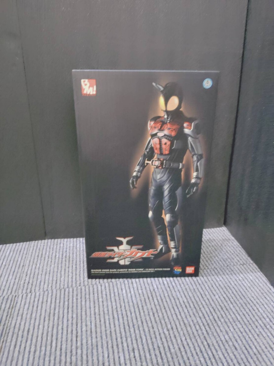 メディコムトイ　BMプロジェクト　仮面ライダーカブト　12インチ　アクションフィギュア　フィギュア　ダークカブト　カブト_画像1