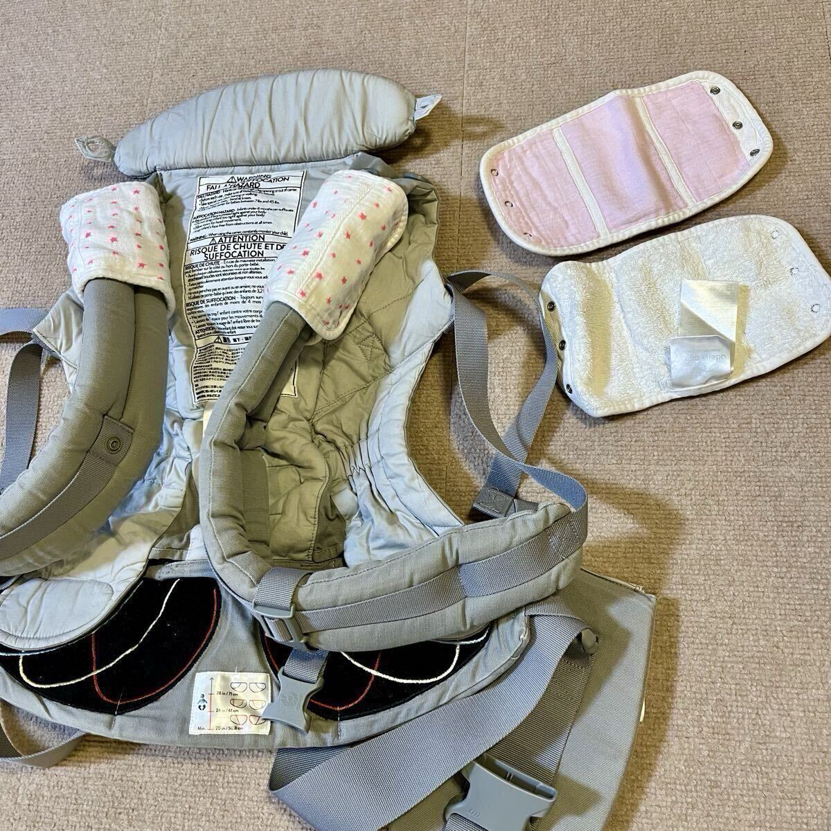 エルゴベビー 抱っこ紐 ergobaby ADAPTベビーキャリア 純正ベビーウエストベルト&ヘッドサポートカバー、aden+anaisよだれパッド付き_画像6