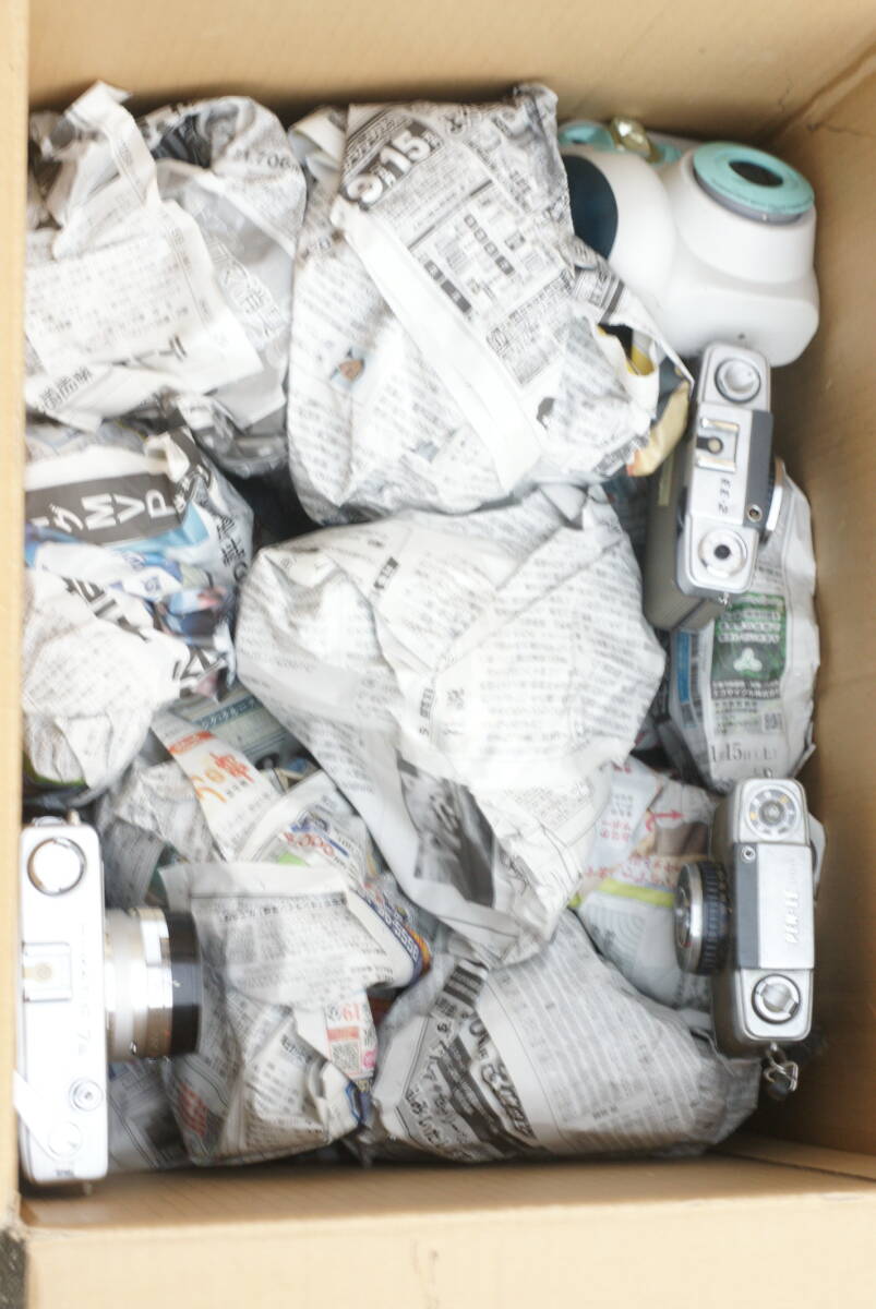 レンズ付き一眼11台+レンズ25本他山盛り完全ジャンクセット_画像10