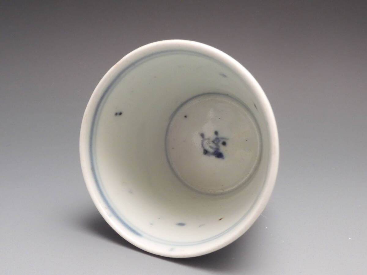 0.0 старый Imari белый фарфор с синим рисунком цветок Tang . документ соба чашка саке нет царапина Edo период B46