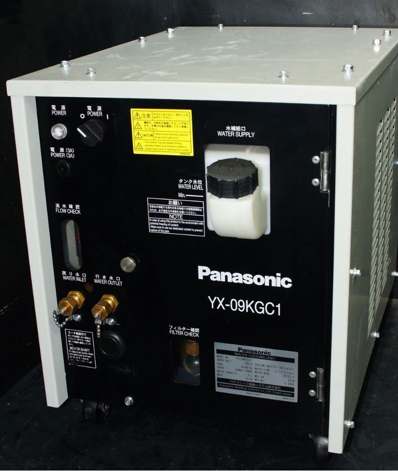 水冷トーチ必需品 冷却水循環装置 Panasonic YX-09KGC1 現行モデル オーバーホール整備品 極上仕上げ 2015~16年複数有_画像2