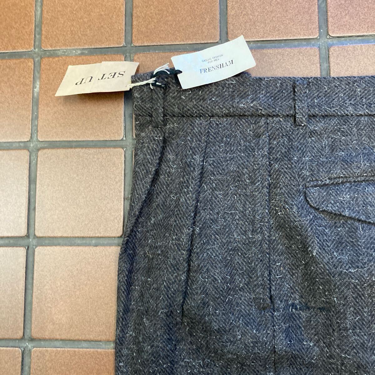 {新品}カジュアル ビジネス スラックス サイズ L(実寸77cm) 2タック毛 100% A-ONE CORPORATION ツィード 肉厚生地 ヘリンボーン 茶系色_画像5