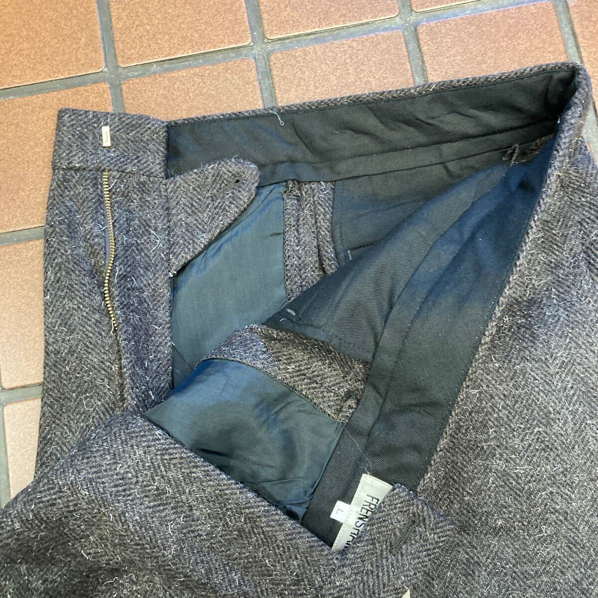 {新品}カジュアル ビジネス スラックス サイズ L(実寸77cm) 2タック毛 100% A-ONE CORPORATION ツィード 肉厚生地 ヘリンボーン 茶系色_画像7