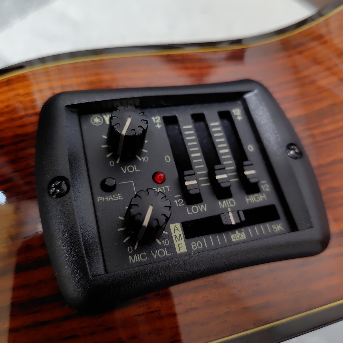 【中古・送料無料!】YAMAHA GCX-31C セミハードケース付 クラシックギター カッタウェイ エレアコ ※ピックアップメーカー修理済_画像5