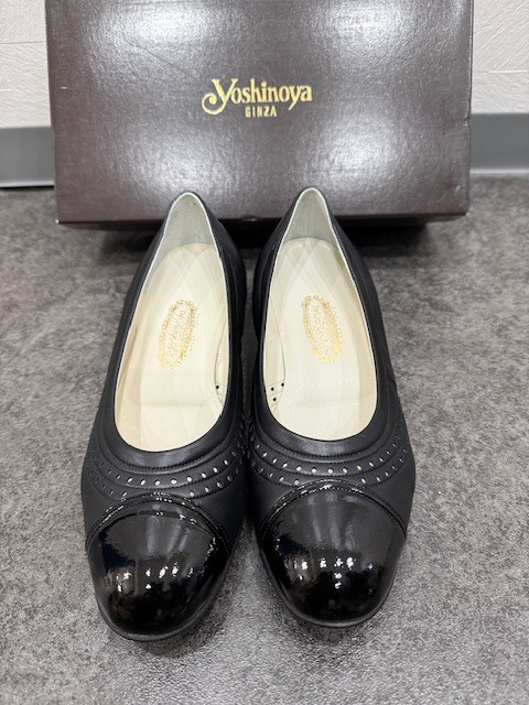 ●H7-11-7 銀座ヨシノヤ GINZA yoshinoya パンプス 23,5cm 黒 レザー レディース_画像1