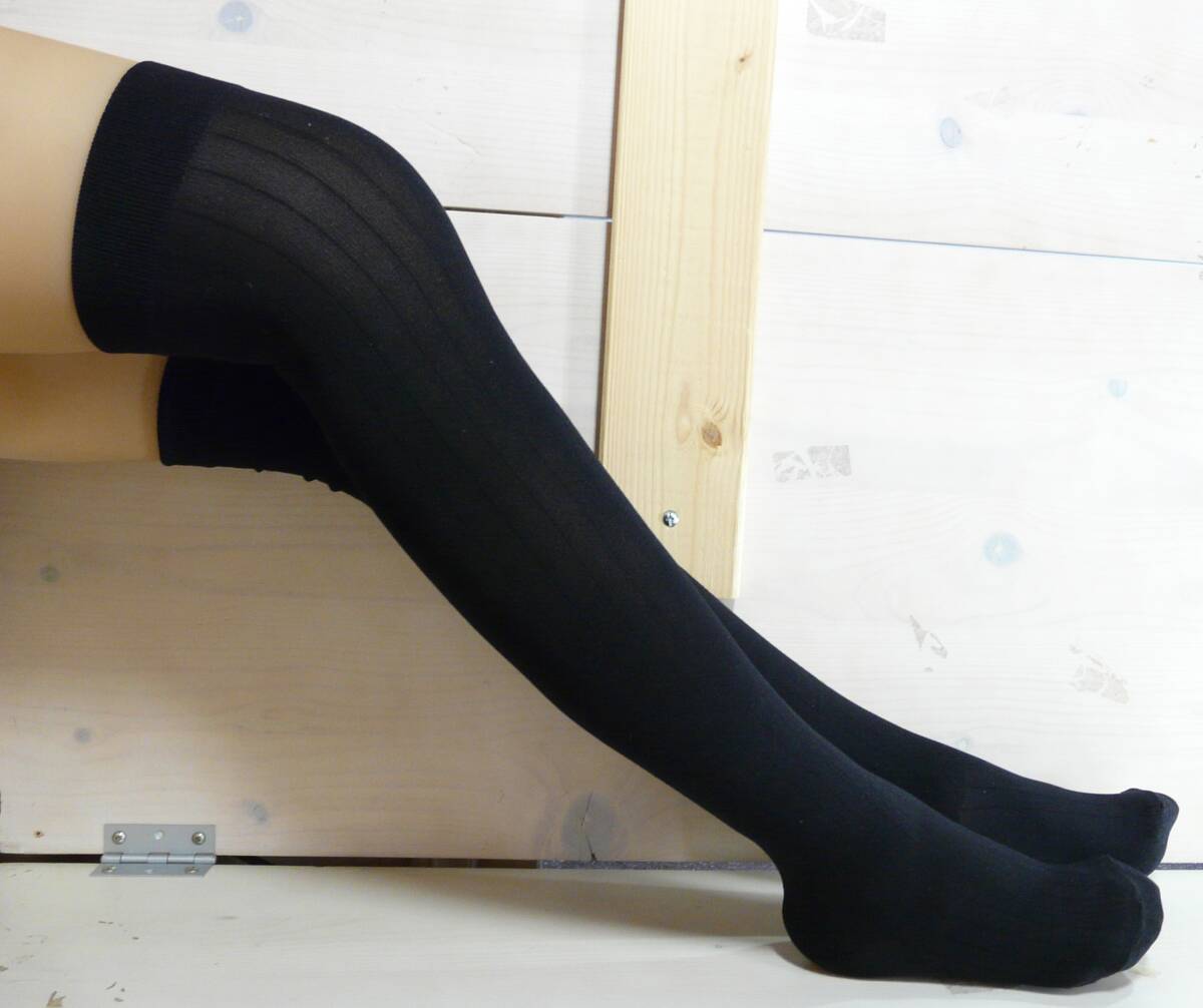 【未使用品★レッグウェア】GUNZE◆Tuche◆オーバーニー ハイソックス 黒 3足◆ストライプ柄◆23-24cm◆54cm丈◆ひざ上◆しっかり伸びる◆_画像7