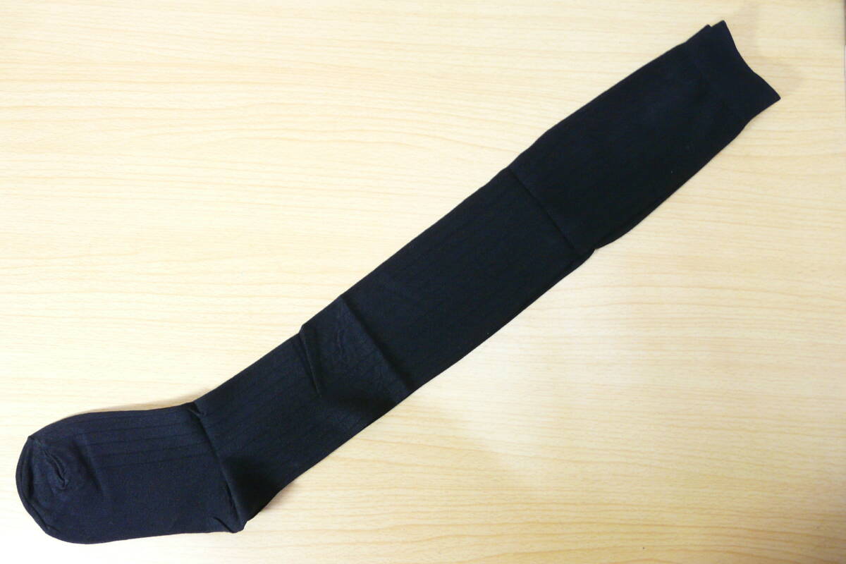 【未使用品★レッグウェア】GUNZE◆Tuche◆オーバーニー ハイソックス 黒 3足◆ストライプ柄◆23-24cm◆54cm丈◆ひざ上◆しっかり伸びる◆_画像2