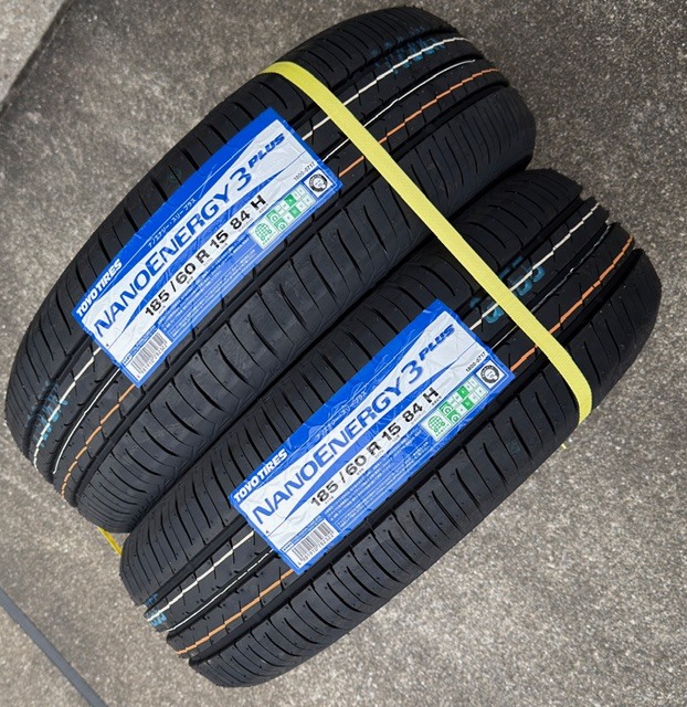 未使用保管品　TOYOタイヤ NANOENERGY 3 PLUS 185/60R15 84H ※2本セット！！_画像1