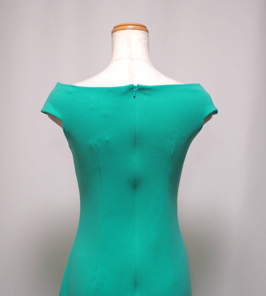 TADASHI SHOJI　タダシショージ　GREEN　ワンピース　「XS 」/ ７－９号程度_画像4